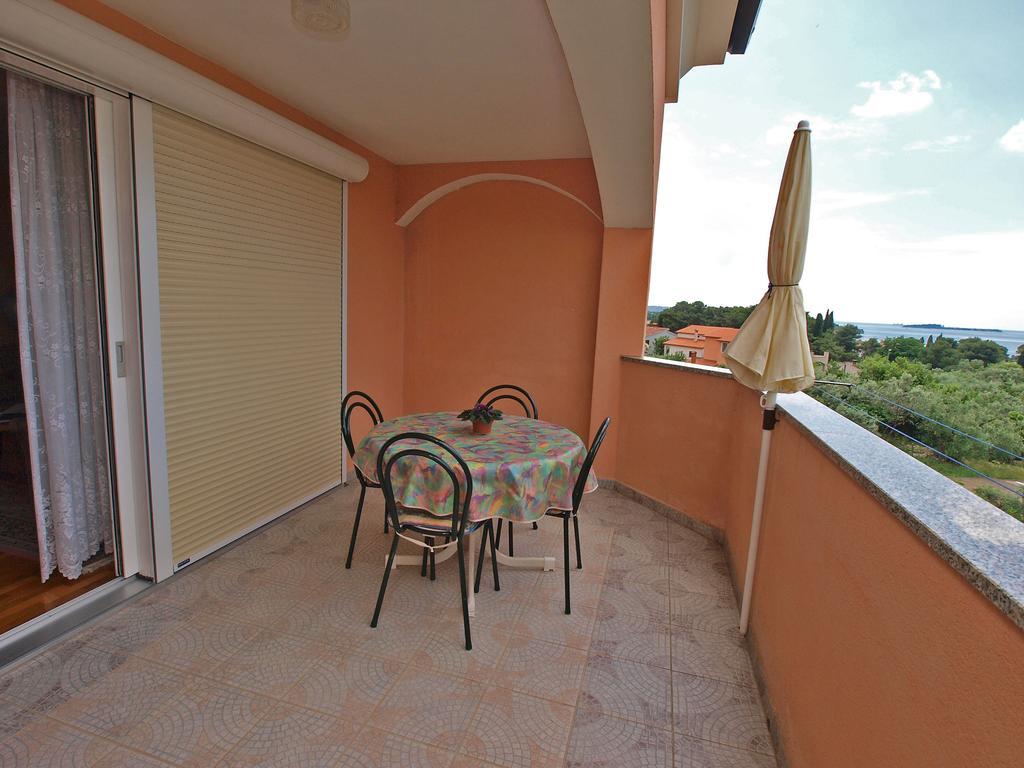 Apartments Denis 19 Fazana Exterior photo