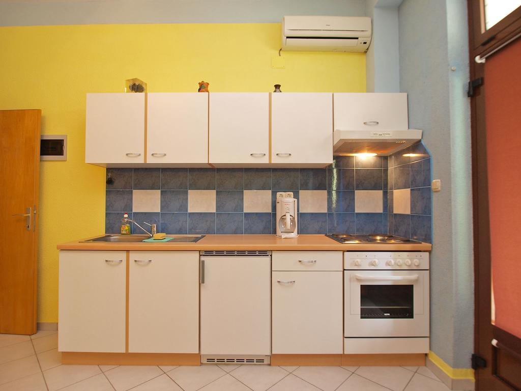 Apartments Denis 19 Fazana Exterior photo