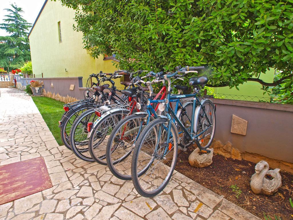 Apartments Denis 19 Fazana Exterior photo
